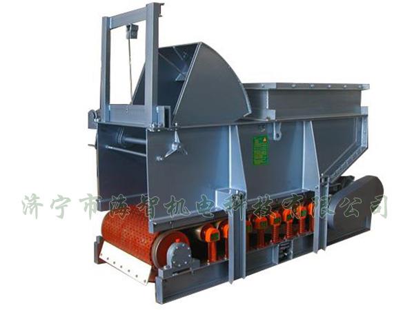 用手動、電動、液動或氣動驅(qū)動齒輪帶動弧型齒條來開啟或關(guān)閉扇型閘門